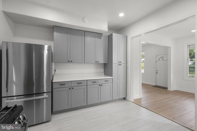 138 MARYLAND PARK DR, Capitol Heights, MD 20743
