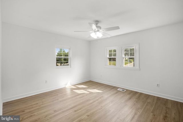 138 MARYLAND PARK DR, Capitol Heights, MD 20743