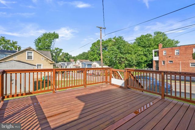 138 MARYLAND PARK DR, Capitol Heights, MD 20743