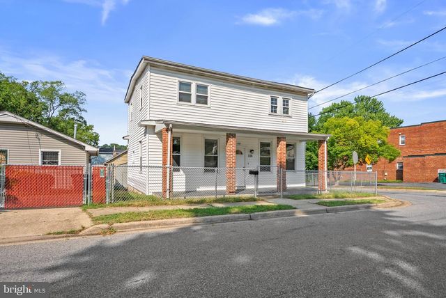 138 MARYLAND PARK DR, Capitol Heights, MD 20743