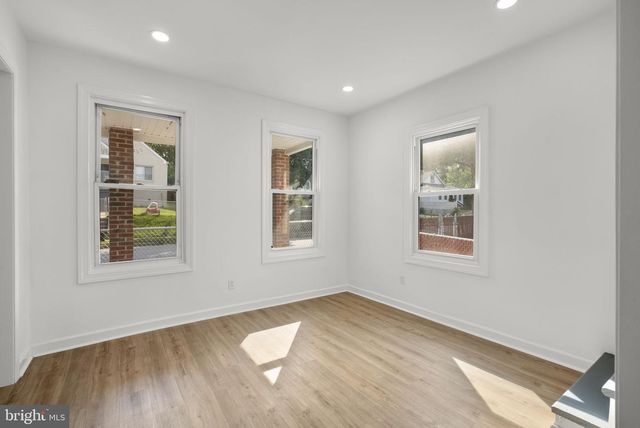 138 MARYLAND PARK DR, Capitol Heights, MD 20743