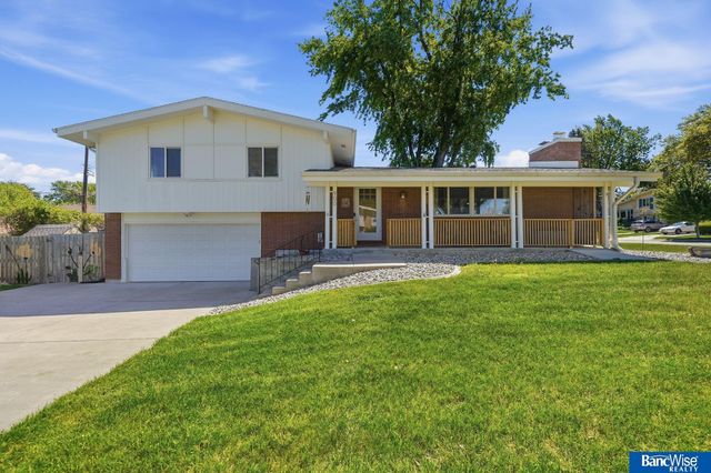 900 N 81 Street, Lincoln, NE 68505