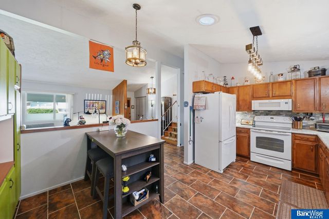 900 N 81 Street, Lincoln, NE 68505