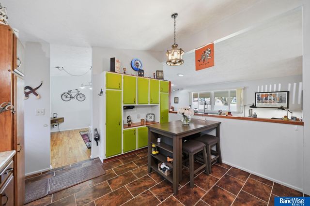 900 N 81 Street, Lincoln, NE 68505