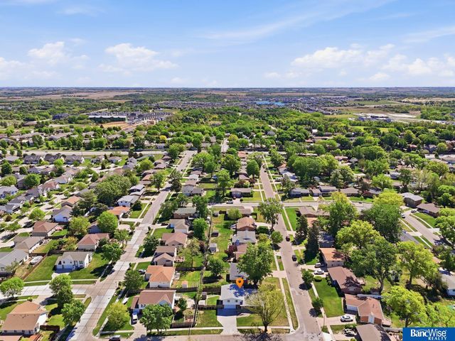 900 N 81 Street, Lincoln, NE 68505