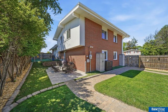 900 N 81 Street, Lincoln, NE 68505