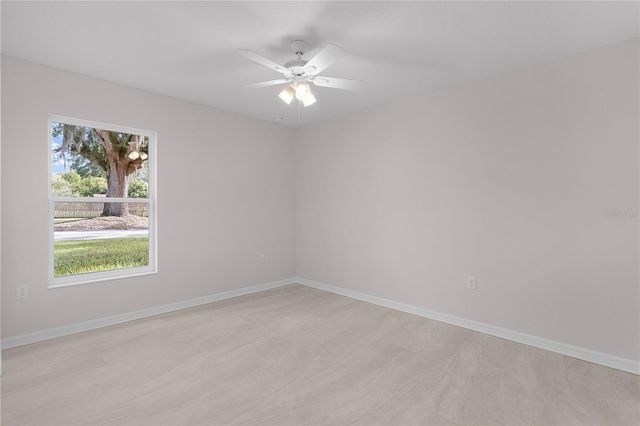 110 SEQUOIA TRAIL, Ocklawaha, FL 32179