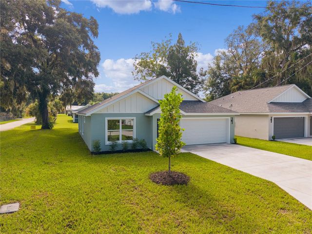 110 SEQUOIA TRAIL, Ocklawaha, FL 32179
