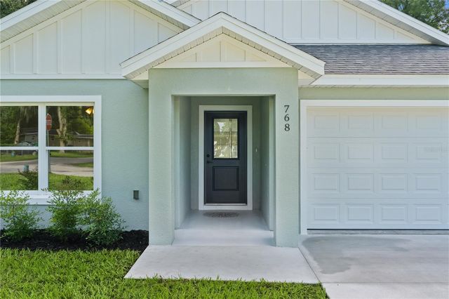 110 SEQUOIA TRAIL, Ocklawaha, FL 32179