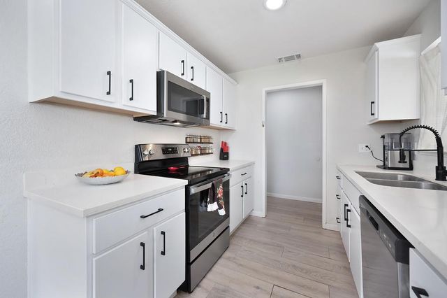 3343 Seaborg Way, Sacramento, CA 95827