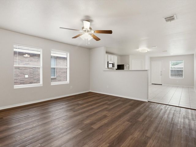 1132 Boxwood Drive, Crowley, TX 76036