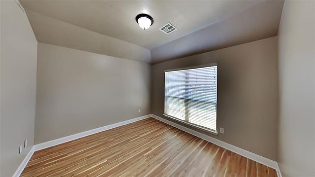11305 NW 94th Street, Yukon, OK 73099