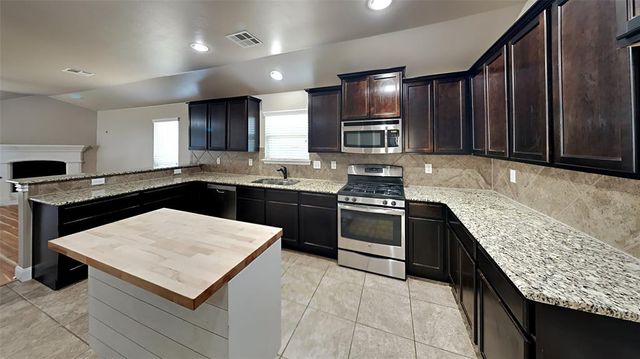 11305 NW 94th Street, Yukon, OK 73099
