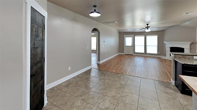 11305 NW 94th Street, Yukon, OK 73099