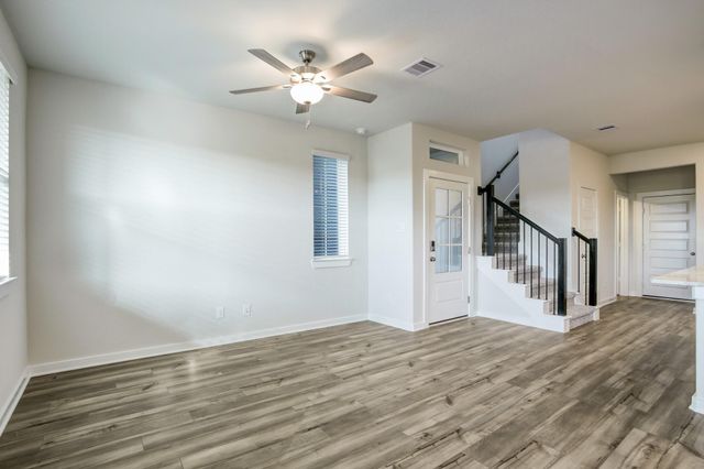 629 Seabreeze Drive, Kemah, TX 77565