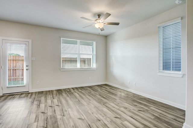 629 Seabreeze Drive, Kemah, TX 77565