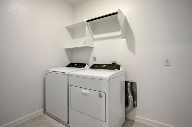 629 Seabreeze Drive, Kemah, TX 77565