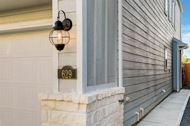 629 Seabreeze Drive, Kemah, TX 77565