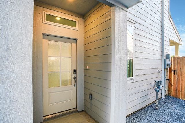 629 Seabreeze Drive, Kemah, TX 77565