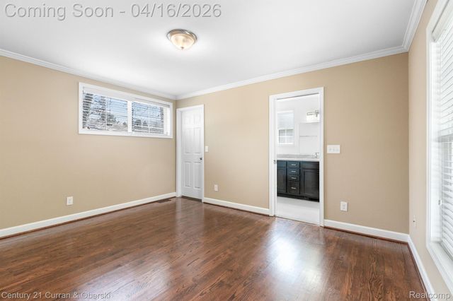 16925 MADOLINE Street, Beverly Hills Village, MI 48025