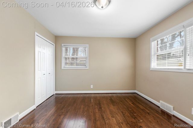 16925 MADOLINE Street, Beverly Hills Village, MI 48025