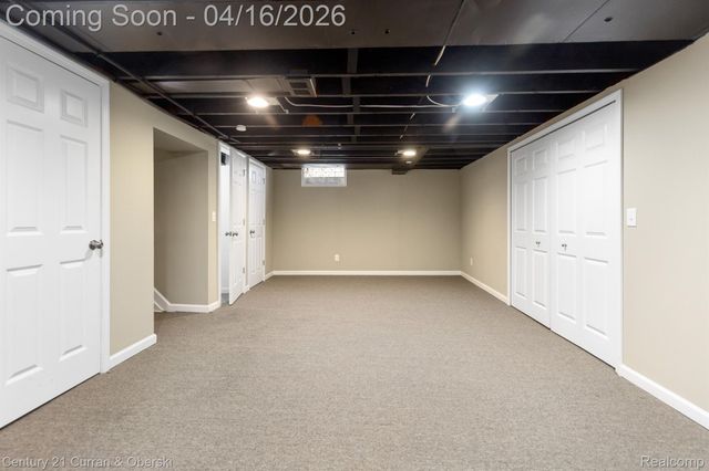 16925 MADOLINE Street, Beverly Hills Village, MI 48025