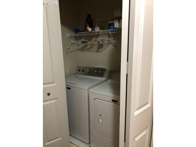 1390 Ne PARK Ln, Fairview, OR 97024