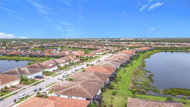 11682 SISTINE LANE, Venice, FL 34293