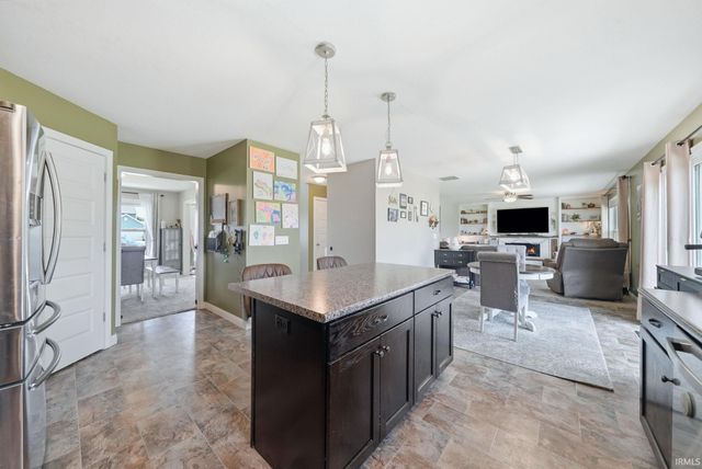 7673 Crosswood Court, New Haven, IN 46774