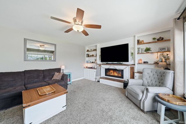 7673 Crosswood Court, New Haven, IN 46774