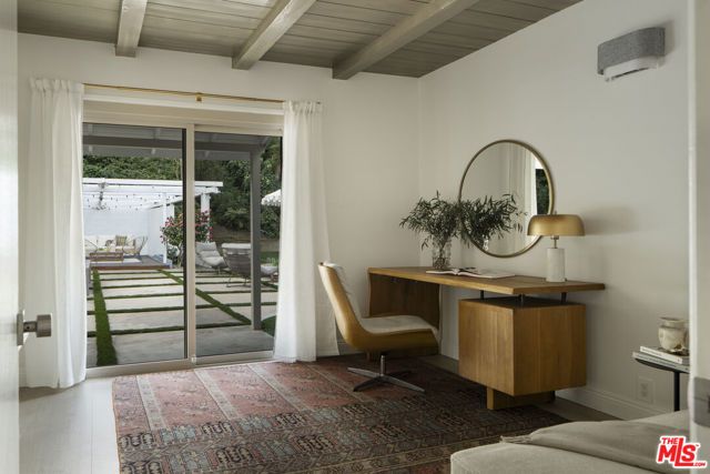 3297 Granville Avenue, Los Angeles, CA 90066