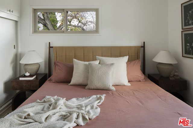 3297 Granville Avenue, Los Angeles, CA 90066