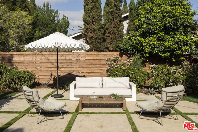 3297 Granville Avenue, Los Angeles, CA 90066