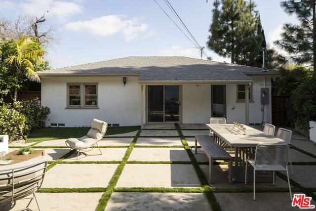3297 Granville Avenue, Los Angeles, CA 90066