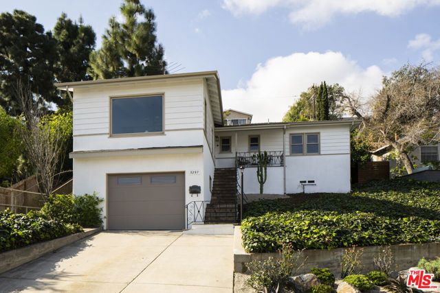3297 Granville Avenue, Los Angeles, CA 90066