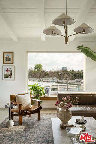 3297 Granville Avenue, Los Angeles, CA 90066