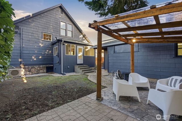 624 NE 2nd Avenue, Camas, WA 98607