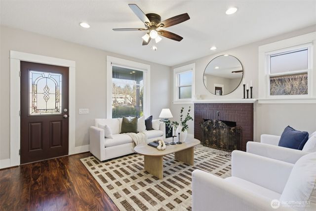 624 NE 2nd Avenue, Camas, WA 98607