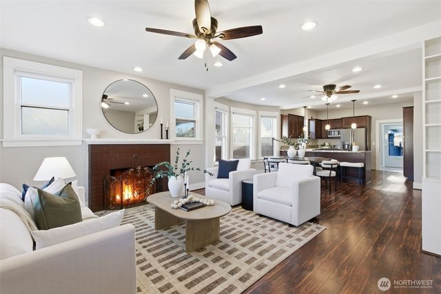 624 NE 2nd Avenue, Camas, WA 98607