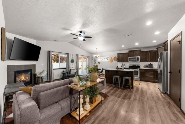 9805 E Hoffman Ct, Spokane Valley, WA 99206