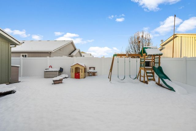 9805 E Hoffman Ct, Spokane Valley, WA 99206