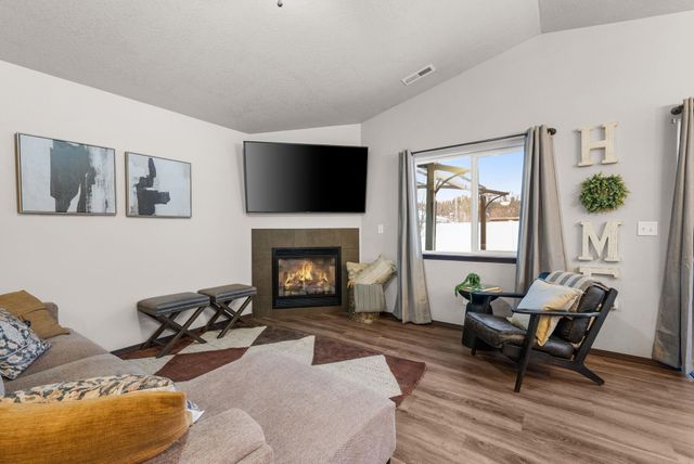 9805 E Hoffman Ct, Spokane Valley, WA 99206