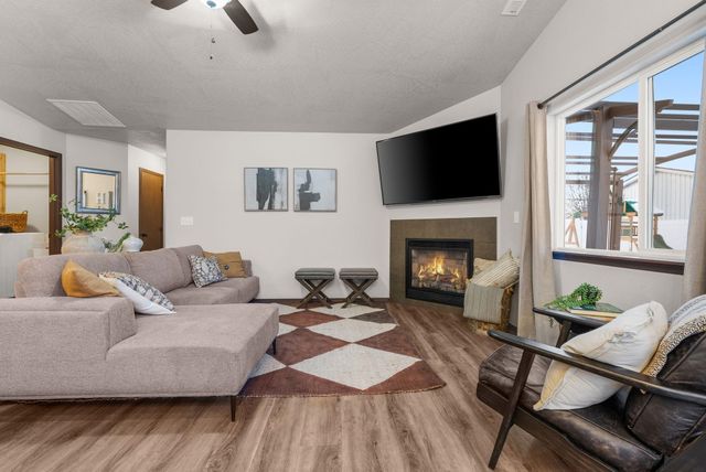 9805 E Hoffman Ct, Spokane Valley, WA 99206