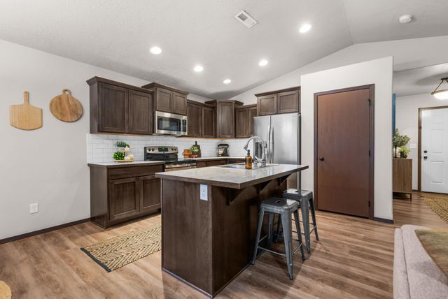 9805 E Hoffman Ct, Spokane Valley, WA 99206