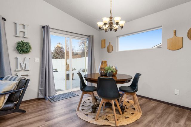 9805 E Hoffman Ct, Spokane Valley, WA 99206