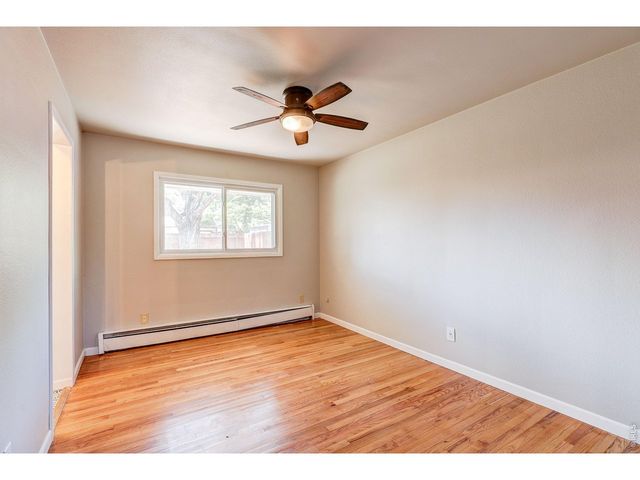 1827 Collyer St, Longmont, CO 80501