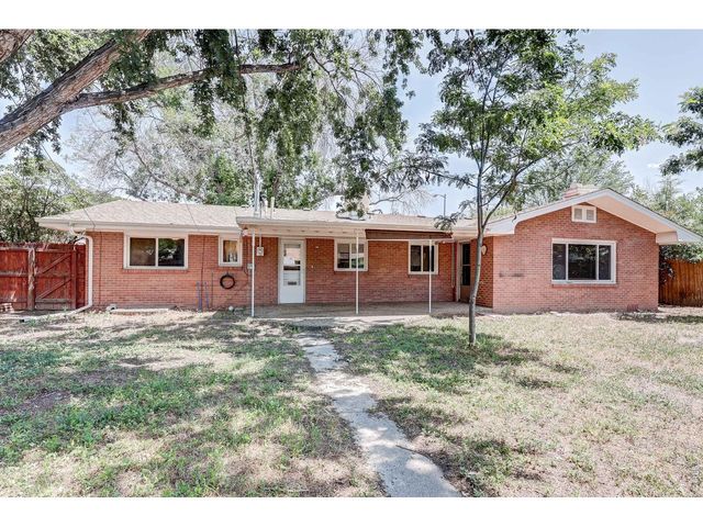1827 Collyer St, Longmont, CO 80501