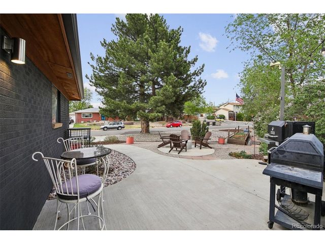 9210 W 52nd Ave, Arvada, CO 80002