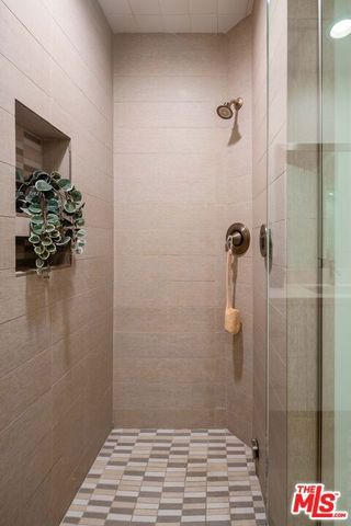 1803 16th Street B, Santa Monica, CA 90404