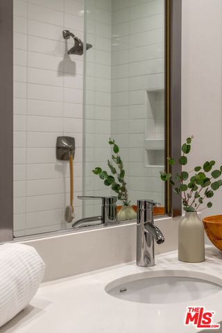 1803 16th Street B, Santa Monica, CA 90404